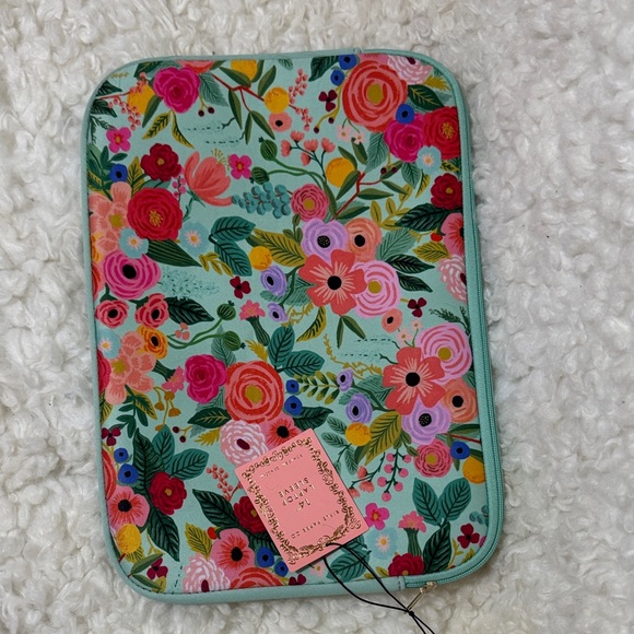 Rifle Paper Co. Handbags - 14” LAPTOP SLEEVE. RIFLE PAPER CO. Good for your laptop